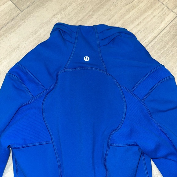 Lululemon Jacket - Picture 10 of 10